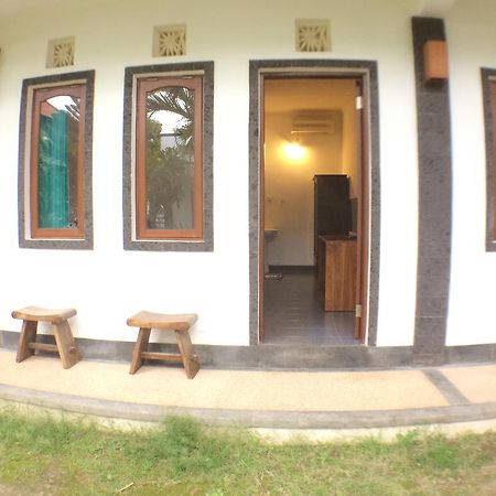 Ayu Guest House Санур Екстер'єр фото