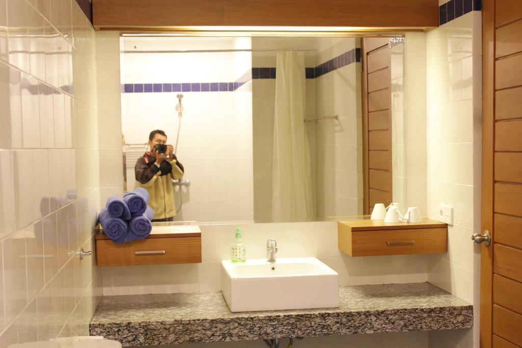 Ayu Guest House Санур Екстер'єр фото