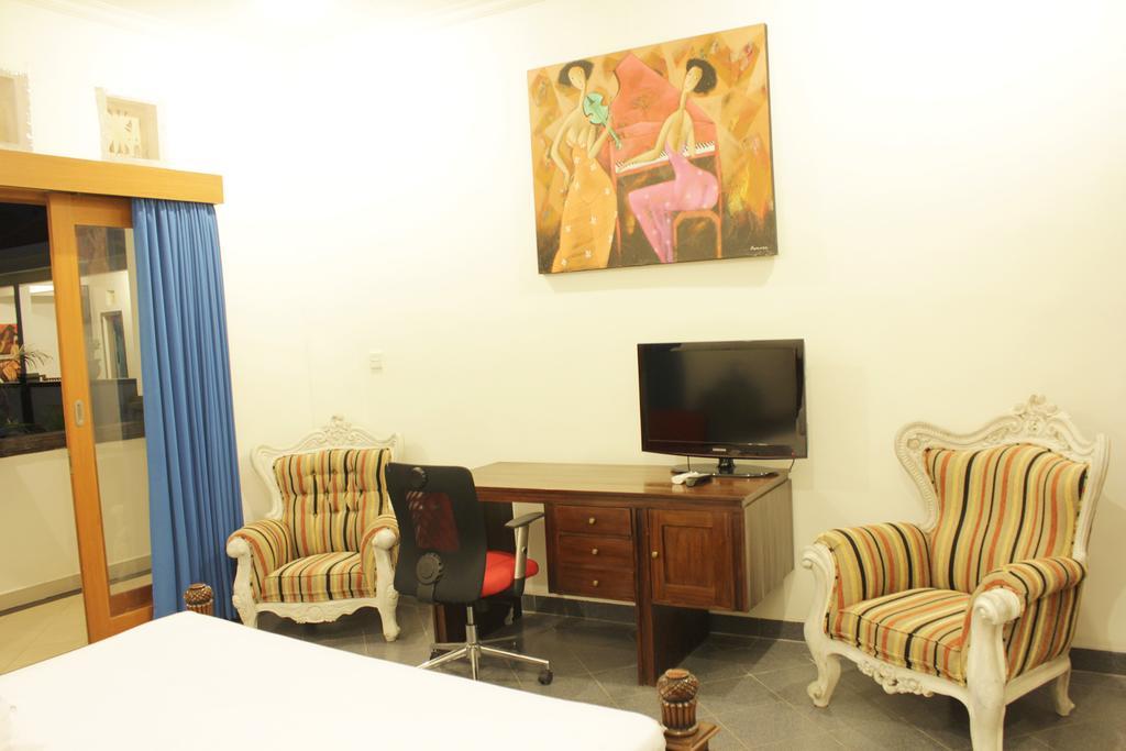 Ayu Guest House Санур Екстер'єр фото