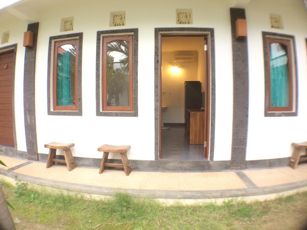 Ayu Guest House Санур Екстер'єр фото