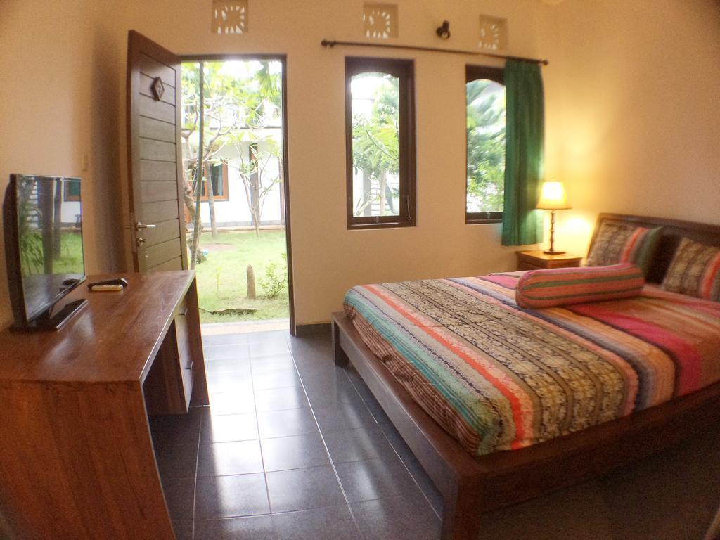 Ayu Guest House Санур Екстер'єр фото
