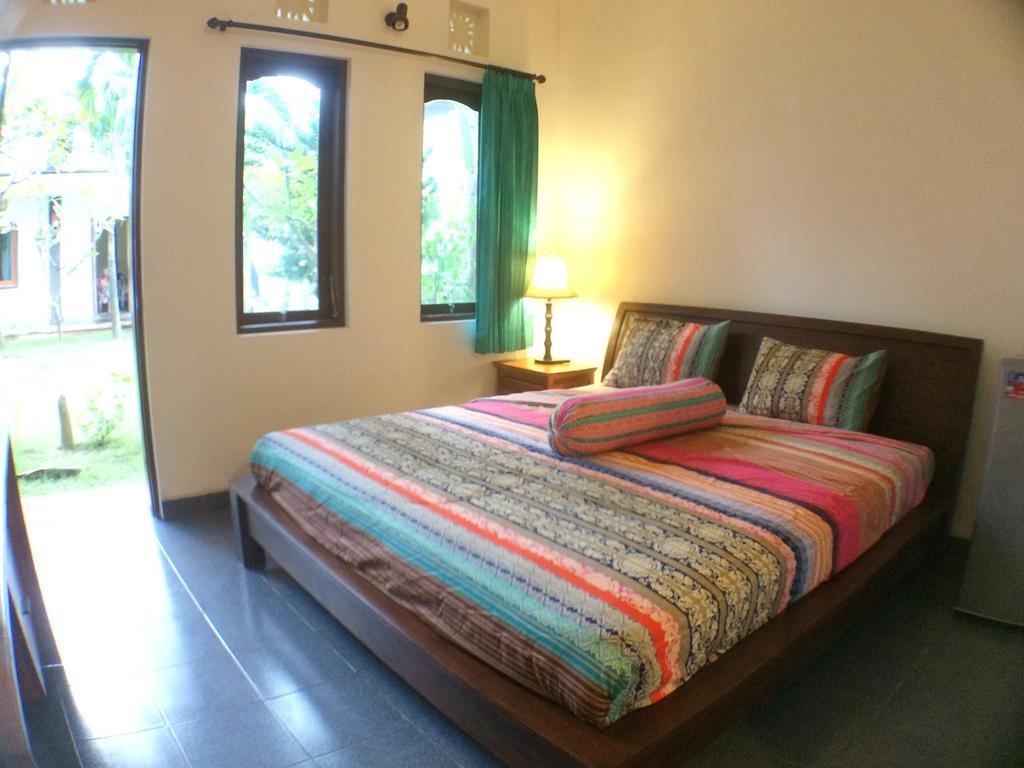 Ayu Guest House Санур Екстер'єр фото