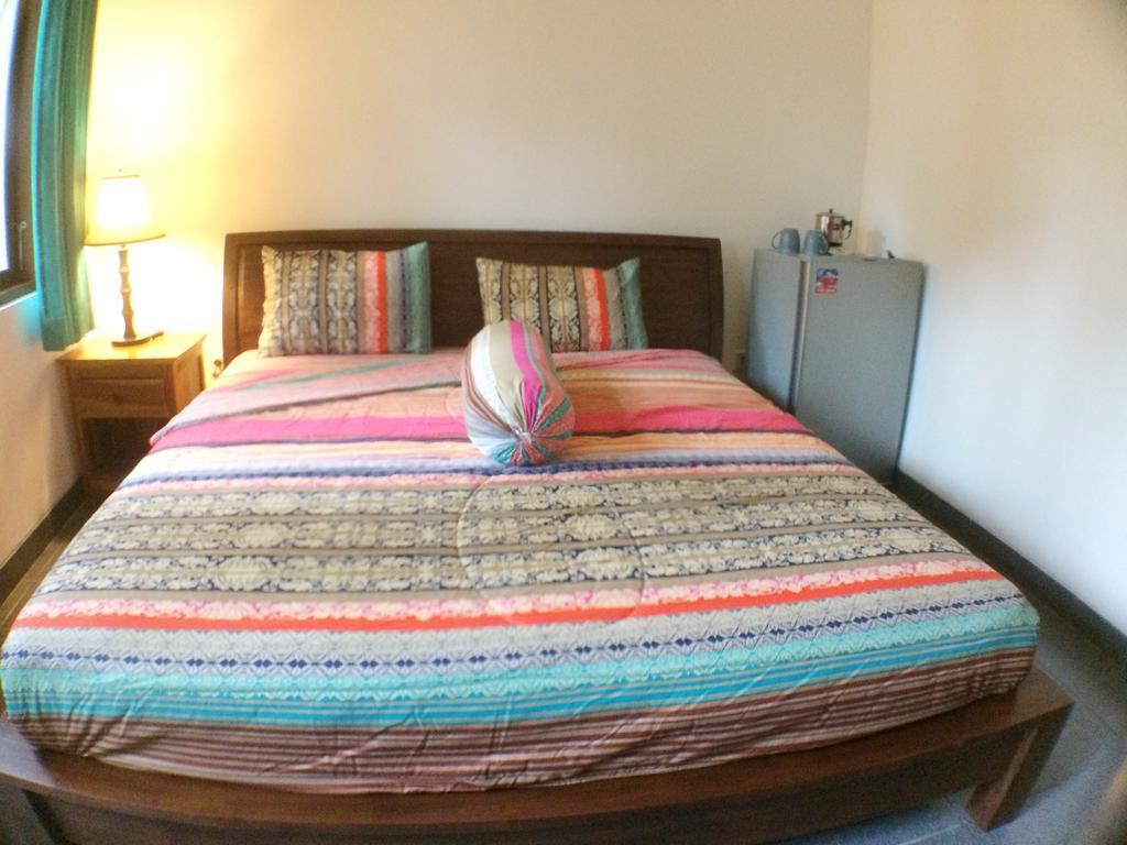 Ayu Guest House Санур Екстер'єр фото