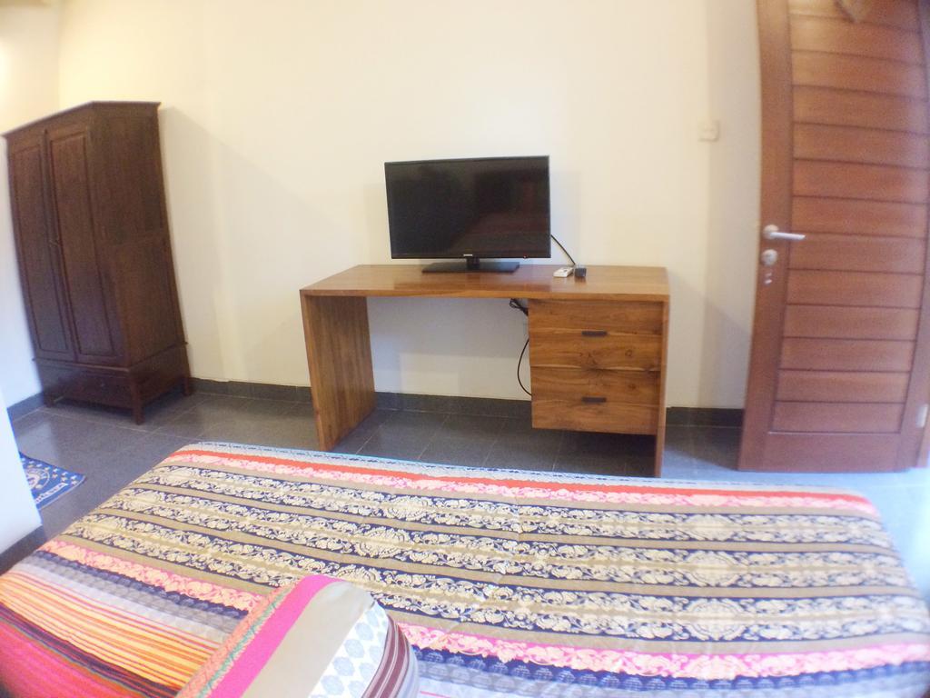 Ayu Guest House Санур Екстер'єр фото